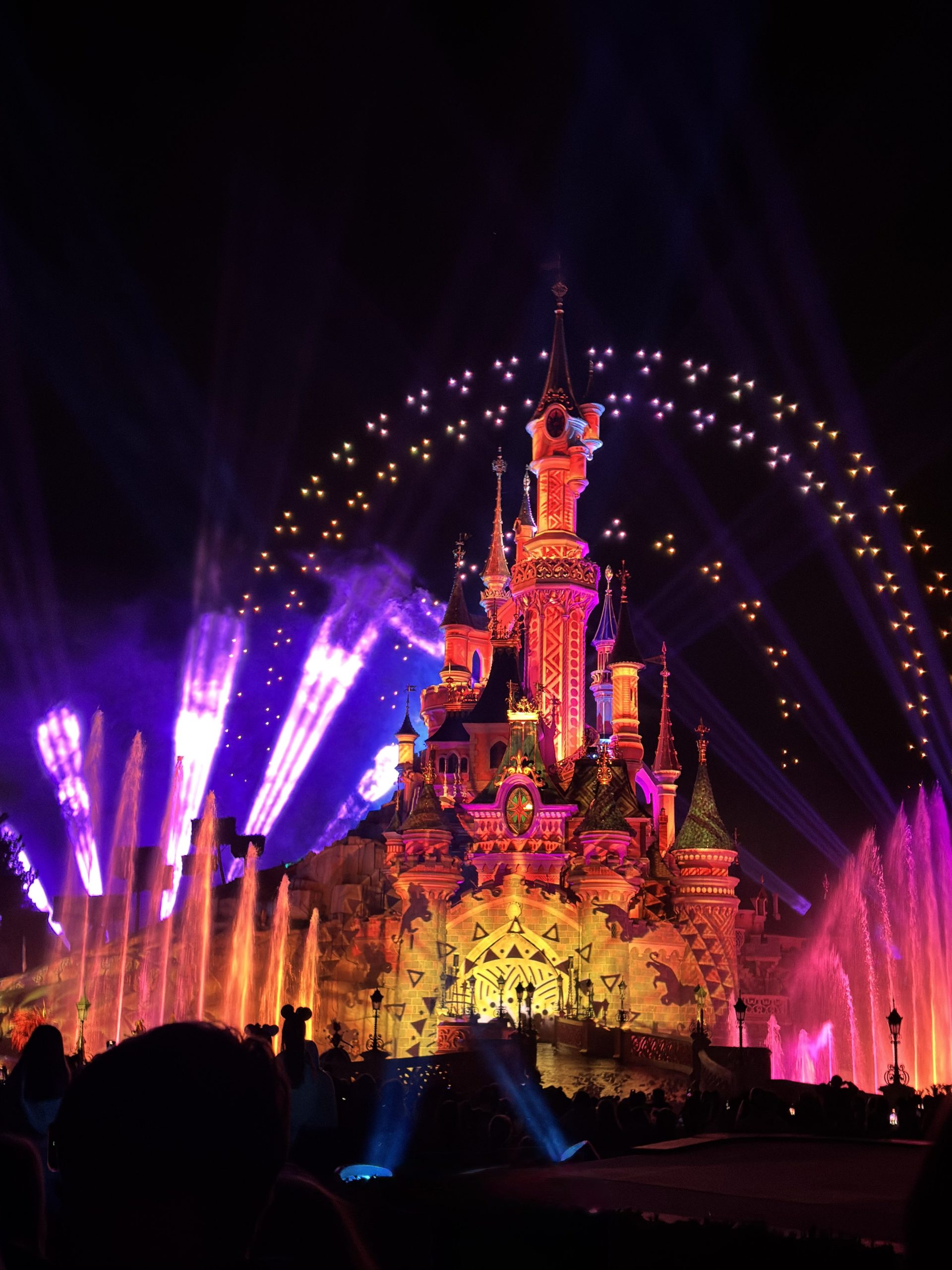 Spectacle nocturne sans pyrotechnie